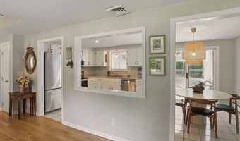 62 Palomino Ln, Bedford, NH 03110