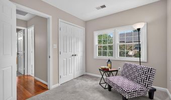 4714 8TH St S, Arlington, VA 22204