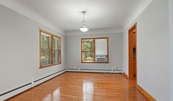 281 Chestnut St, Antioch, IL 60002