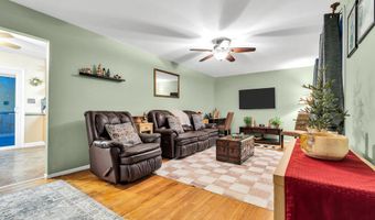 46 Bowline St, Beachwood, NJ 08722