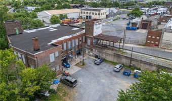 365 Whitehall St, Allentown, PA 18102