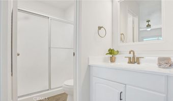 2160 W Wellington Cir, Anaheim, CA 92804