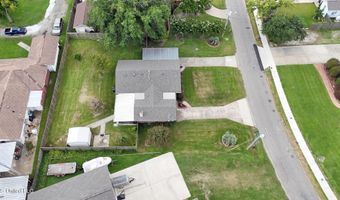 603 Beyer Dr, Bay St. Louis, MS 39520
