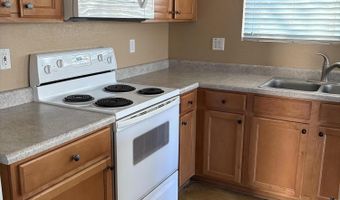 2401 E PEACH TREE Dr, Chandler, AZ 85249