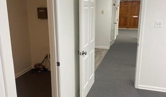 4216 EVERGREEN Ln 112, Annandale, VA 22003