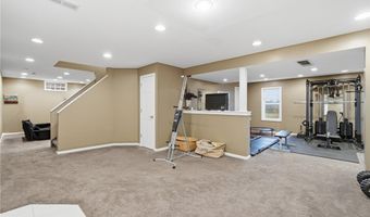 4212 Devonshire Ct, Akron, OH 44321