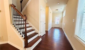 6215 Crested Moss Dr, Alpharetta, GA 30004