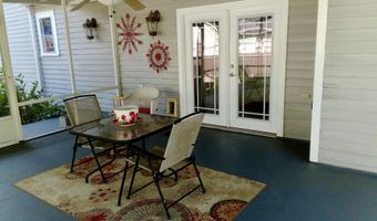 303 S Hickory St, Aberdeen, MS 39730