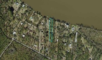 137 Cedar Oaks Ln, Apalachicola, FL 32320