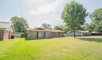 1104 Bowie St, Sulphur Springs, TX 75482