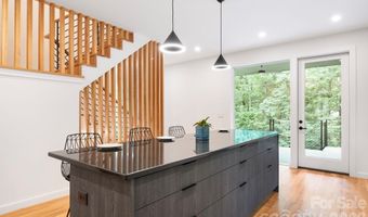 190 Rumbough Pl, Asheville, NC 28806