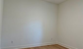 2 Fryer Ln, Bella Vista, AR 72715