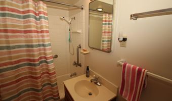 162 Pillsbury Pt, Arnolds Park, IA 51331