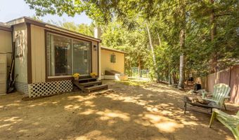 54 New London Dr, Barnstead, NH 03225