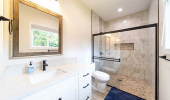 1673 KAUMANA Dr, Hilo, HI 96720
