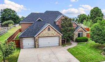 2711 SE 7Th St, Bentonville, AR 72712