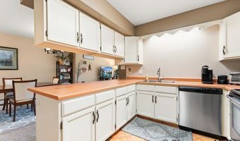 338 MANEWAL Dr, Cheyenne, WY 82009
