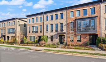 20254 NORTHPARK Dr, Ashburn, VA 20147