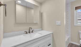 404 9th Ave Upper, Belmar, NJ 07719