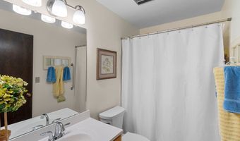 3182 JUSTIN Ct 5, Appleton, WI 54914
