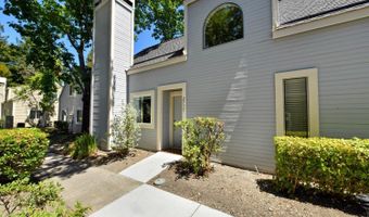 2737 Lakeview Dr, Santa Rosa, CA 95405