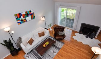 4471 Hillside Ct, Ann Arbor, MI 48105