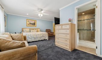 15 Kennedy Ct, Middletown, NJ 07748