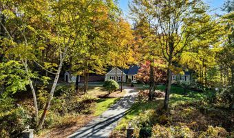 3 Chickadee Ct, Bedford, NH 03110