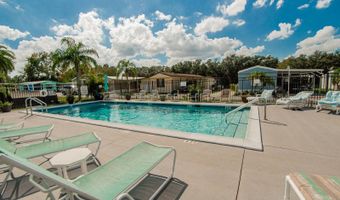 26 Leisure Dr, Auburndale, FL 33823