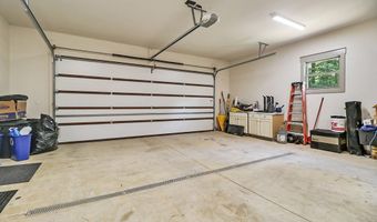 292 Crouch Branch Rd, Allardt, TN 38504