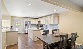 417 Main St, Bayville, NJ 08721