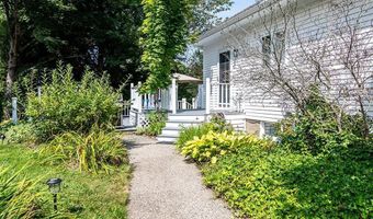 63 Starr St, Johnston, RI 02919