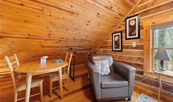 10510 Deer Dr, Birdseye, IN 47513