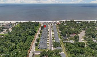 121 Grande View Dr, Biloxi, MS 39531