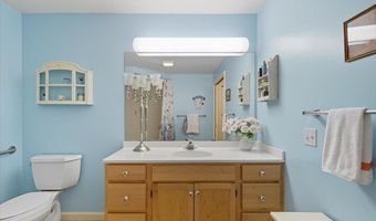 45 Claire Pointe Rd, Burlington, VT 05408