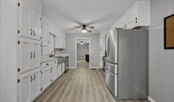 525 10th St, Arab, AL 35016