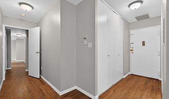 86 W 33RD St 211, Bayonne, NJ 07002
