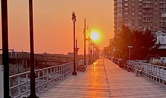 711 Wisteria Rd, Atlantic City, NJ 08401