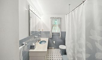 10 CAREY, Ambler, PA 19002