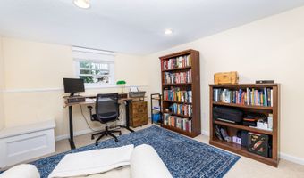 50 Dogwood Ln, Bristol, CT 06010