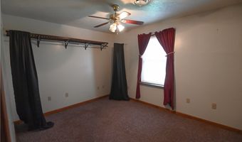 6610 6th Ave, Andover, OH 44003