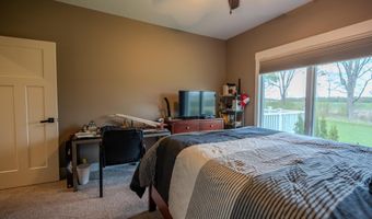 18860 Roselle Cv, Auburn, IN 46706