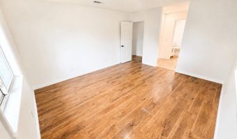 2421 Regency Dr, Biloxi, MS 39532