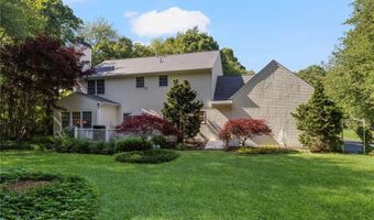 11 Prides Crossing Ln, North Kingstown, RI 02874