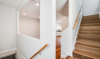 300 E Alhambra Rd D, Alhambra, CA 91801