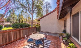 27506 Rondell St, Agoura Hills, CA 91301