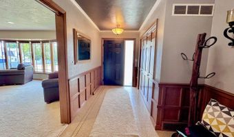 203 3rd Ave SW, Bowman, ND 58623