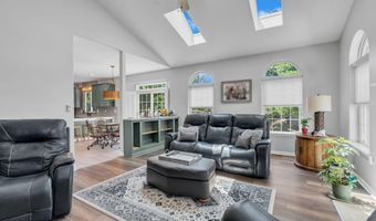 59 Brittany Dr, Bayville, NJ 08721