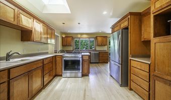 2815 Dead Indian Memorial Rd, Ashland, OR 97520
