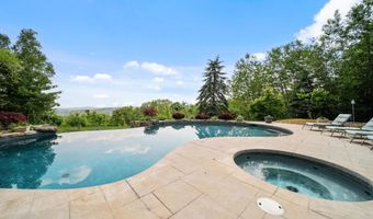 3 Baldwin Ln, Bedford, NH 03110